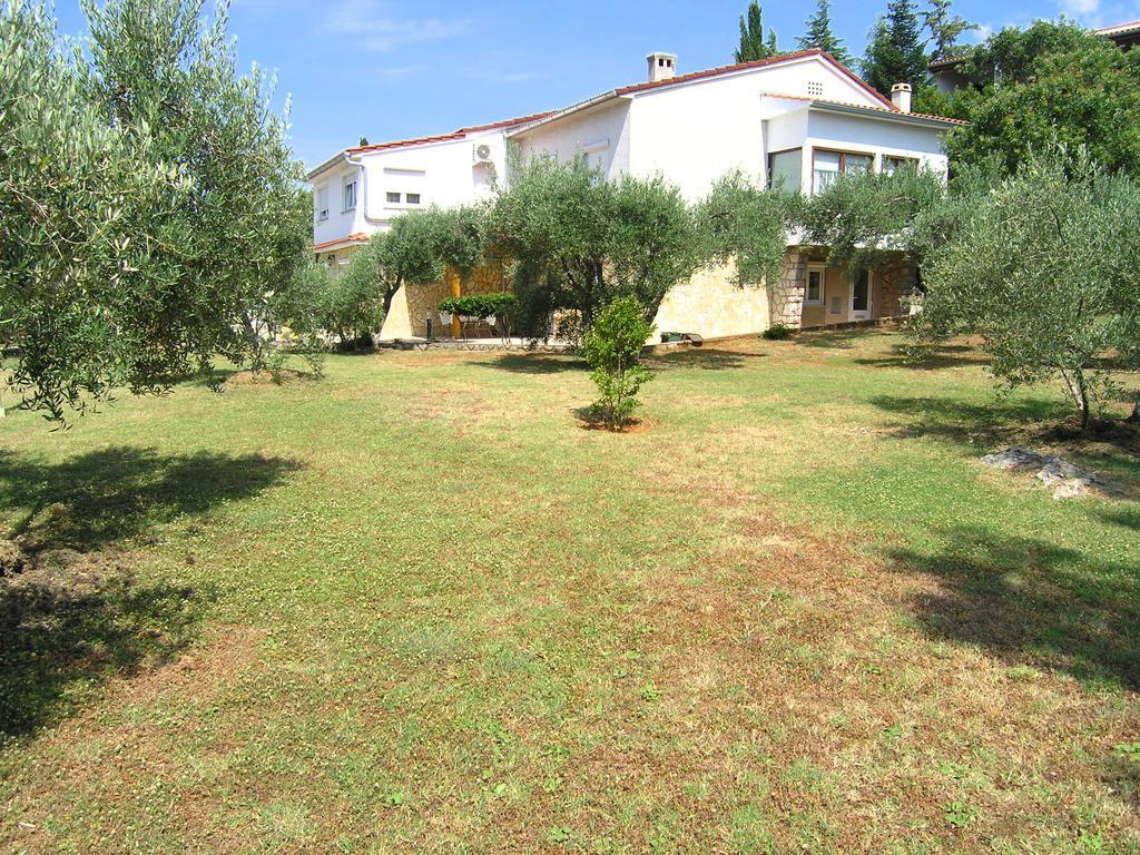 Apartment Martina Krk Town Exterior photo