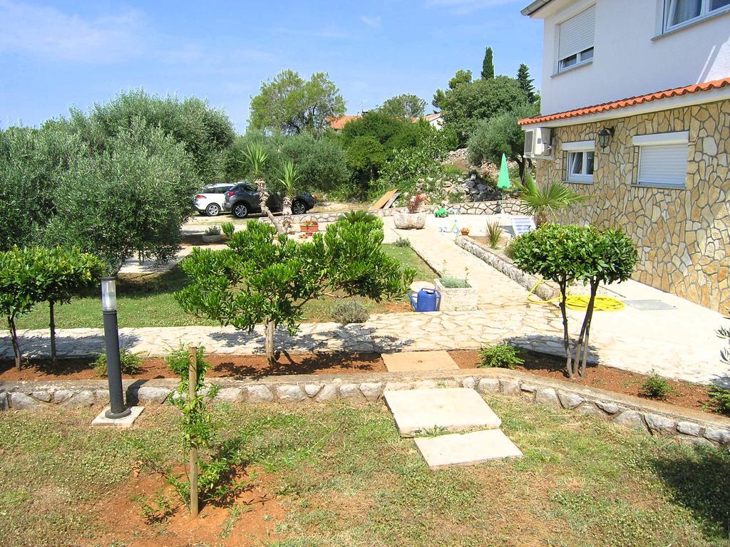 Apartment Martina Krk Town Exterior photo